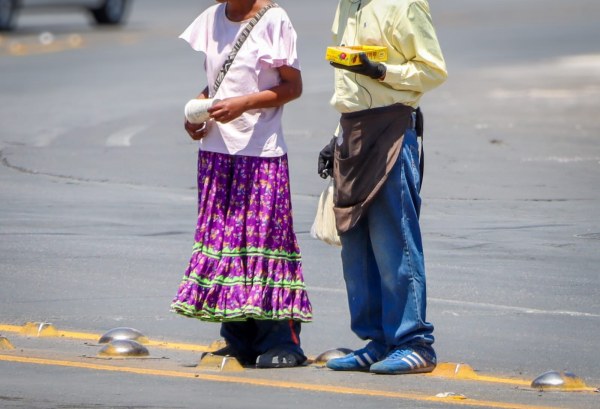 ¿Has visto un niño en la calle? Denuncia, una moneda no cambia su vida