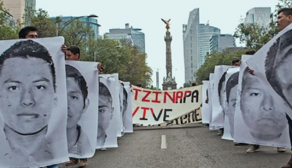 “En este país manda el Ejército”, dicen padres de los 43 de Ayotzinapa