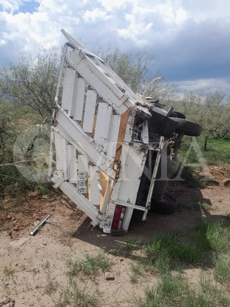 Accidente en la carretera a Juárez, se habla de 2 personas fallecidas y 10 lesionadas