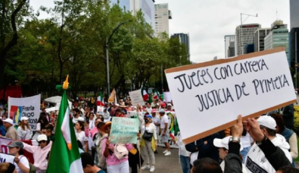 ¿Puede la SCJN con fundamento en una ley declarar inconstitucional la reforma constitucional en materia judicial?