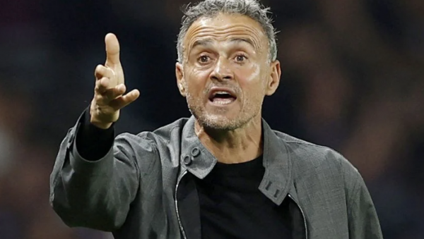 Luis Enrique, técnico del PSG, afirma que se reduciría el 50 por ciento de su sueldo con tal de no hablar con la prensa