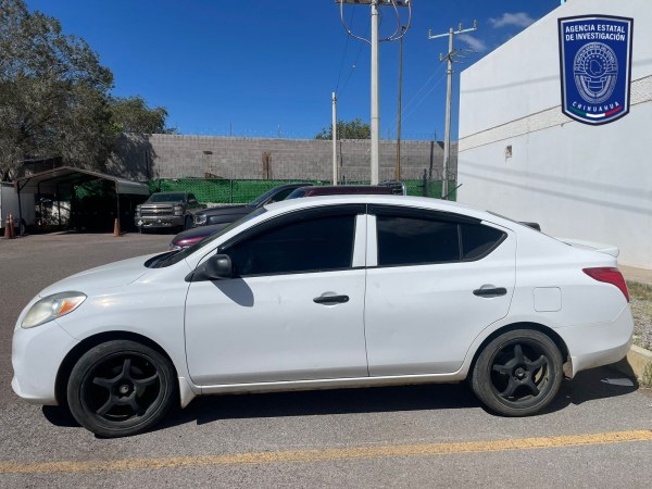 Aseguran auto robado en Chihuahua durante revisión voluntaria