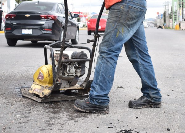 Atendió Municipio más de 700 baches en calles y vialidades durante la semana