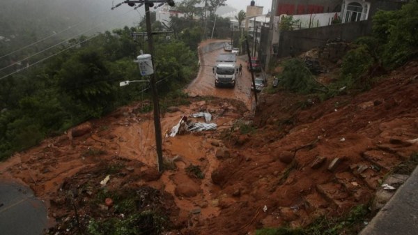 PRI en el Senado pide declaratoria de emergencia para Guerrero por el huracán 