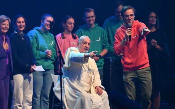 Papa Francisco genera incompresión al hablar del rol de las mujeres en la Iglesia y la sociedad