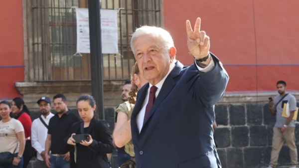 AMLO cierra su mandato con medidas duras contra enemigos y millonarias concesiones a sindicatos y aliados