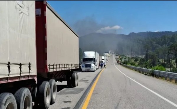 Suspenden de nuevo circulación en Maxipista Durango-Mazatlán por ejecuciones