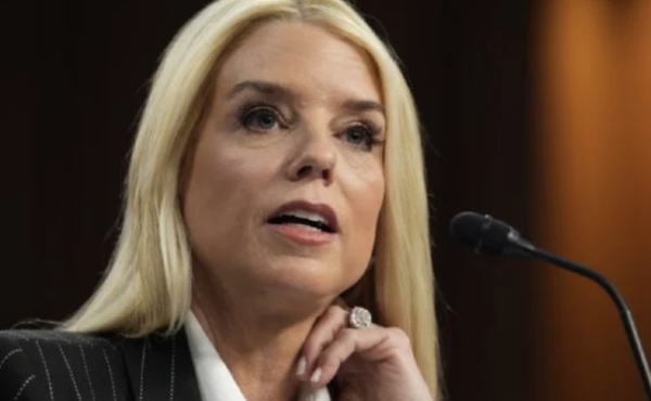 Senado confirma a Pam Bondi, una aliada de Trump, al frente del Departamento de Justicia