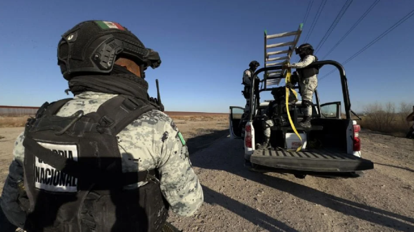 Patrullajes en la frontera: encuentran 30 escaleras y sogas utilizadas para cruzar el muro