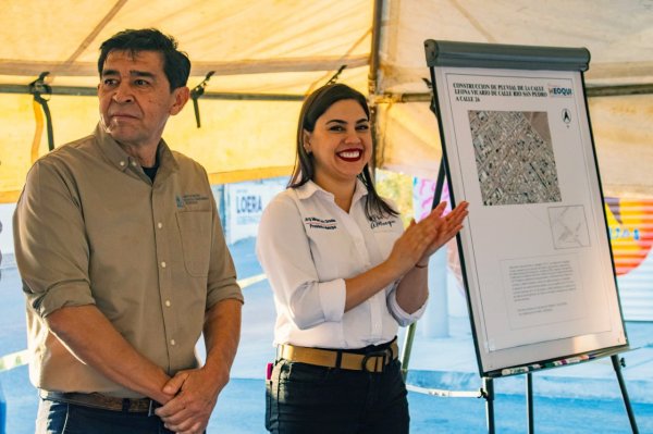 Entrega Miriam Soto pavimentación de Calle Matamoros y rehabilitación de plaza a vecinos de Col. Villezcas