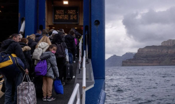 Grecia construirá un puerto de evacuación en Santorini ante el riesgo de terremotos más fuertes