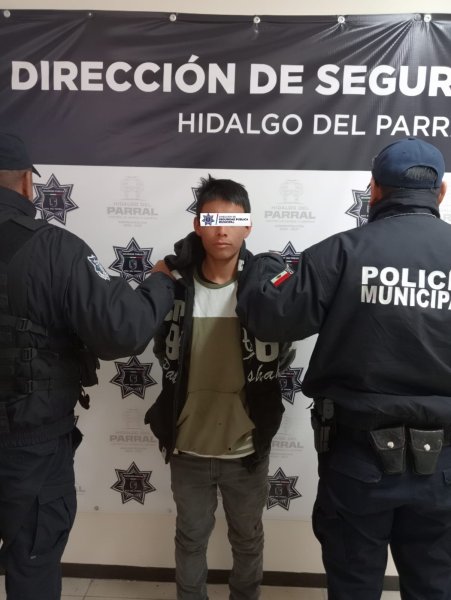 Consignan elementos de la DSPM a hombre por ejercer violencia contra su madre