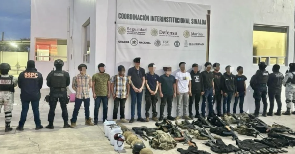 Detienen a 12 civiles con armamento y vehículos en operativo conjunto en Culiacán