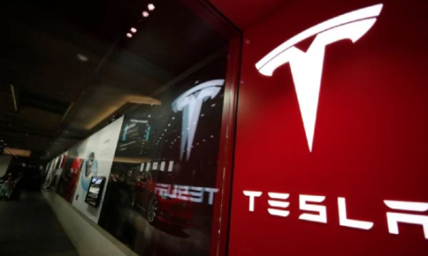 Tesla reporta una caída de ventas, su primer descenso anual en nueve años