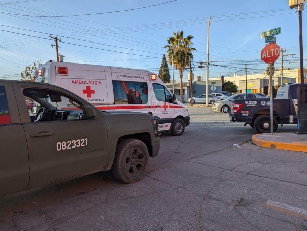 Sujetos golpean y hieren a conductor en Avenida Las Américas