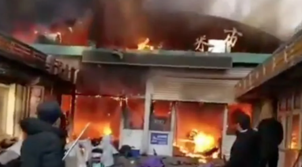 Incendio en un mercado en provincia china deja al menos ocho muertos y 15 heridos