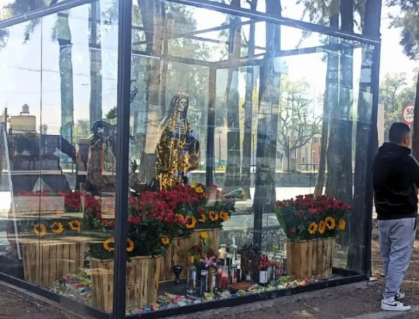 Retiran altar satánico y a la Santa Muerte en Iztacalco, CDMX