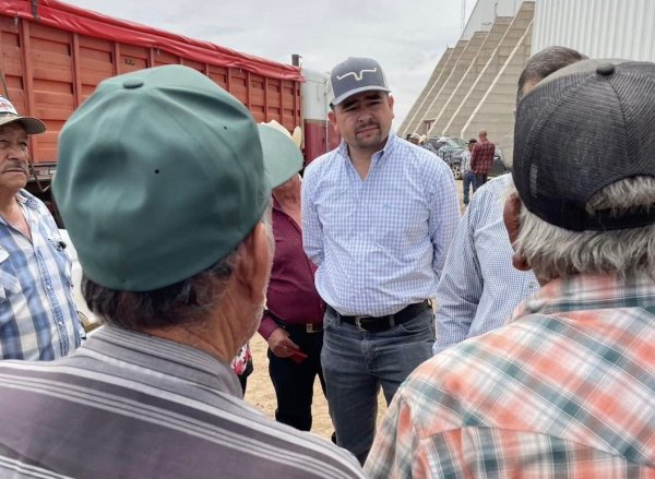 La sequía que azota al Estado nos obliga a unir esfuerzos por el campo: Saúl Mireles