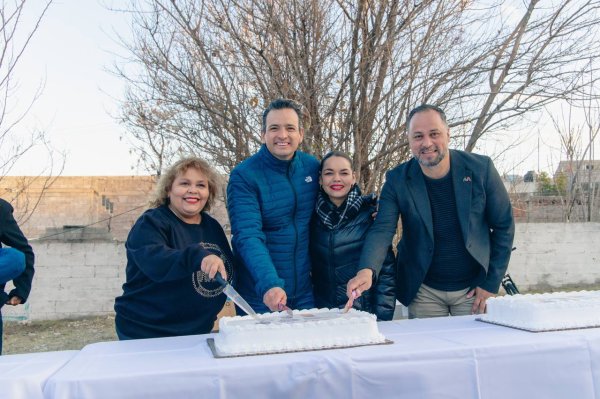 Con juguetes, cobijas y comida, comparte Alcalde alegría del Día de Reyes en Madera 65