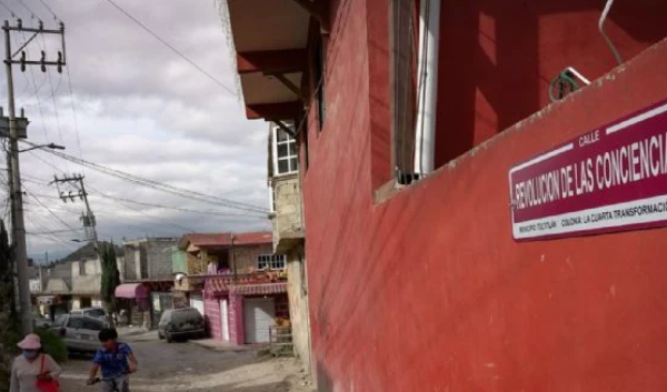 Vecinos de Tultitlán retiran nombres de calles de la colonia Cuarta Transformación