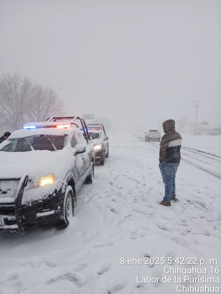 Suman 24 municipios con presencia de nieve y 18 tramos carreteros cerrados