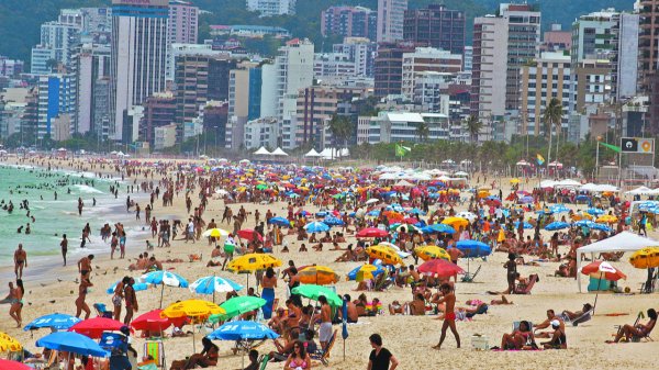 Llegada de turistas extranjeros a Brasil rompió récord en 2024