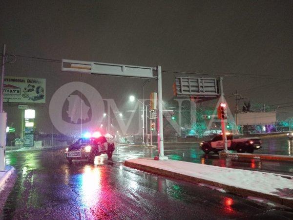 Cerrado el Periférico de la Juventud a vehículos grandes por caída de nieve: Komaba