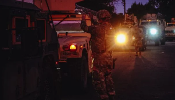 California despliega a Guardia Nacional para evitar saqueos durante los incendios de Los Ángeles