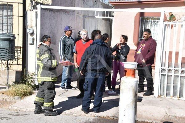 Flamazo en tanque de gas provoca quemaduras en manos y rostro a morador en la colonia Nogales