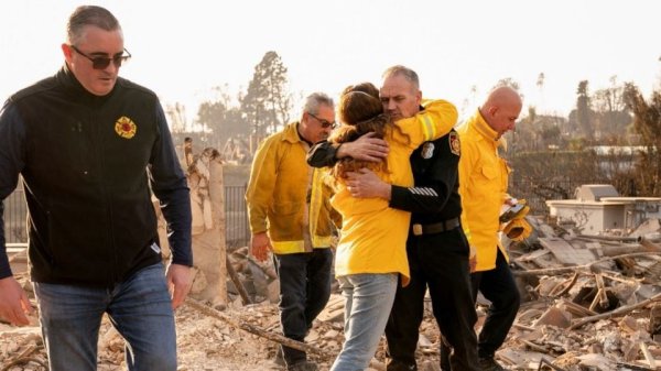 Incendios en Los Ángeles: hay 16 muertos, 16 desaparecidos y 29 detenidos