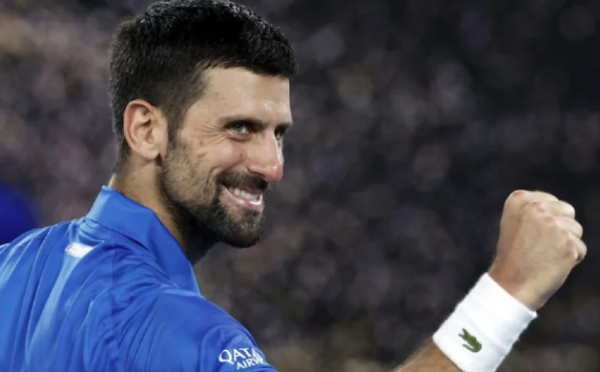 Djokovic avanza a tercera ronda en Australia y supera a Federer con más partidos de Grand Slam en la historia