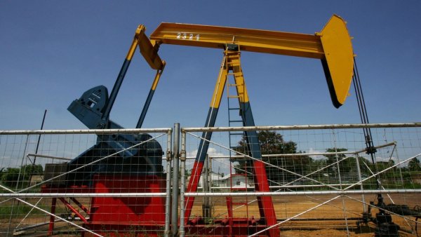 Venezuela alcanza una producción de casi un millón de barriles diarios de petróleo