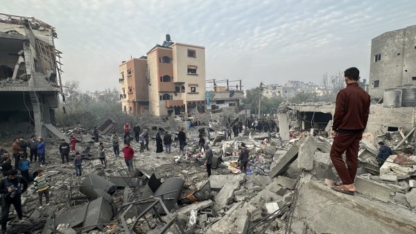 Más de 70 muertos en Gaza en ataques israelíes tras el anuncio de la tregua