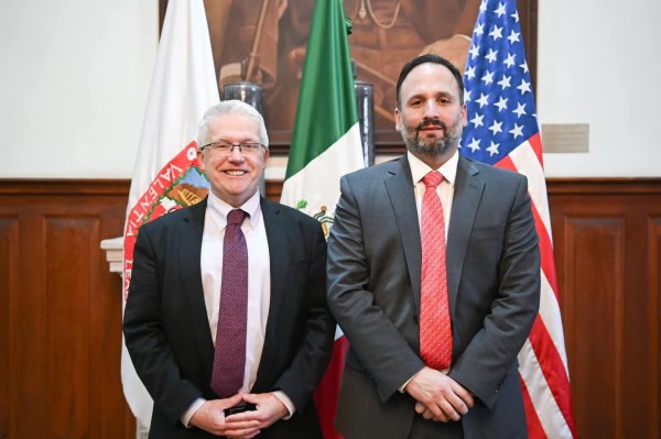 Se reunió De la Peña con el cónsul general de EU en Ciudad Juárez, Rafael Foley