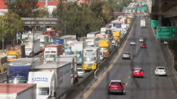 Transportistas suspenden bloqueos, pero no la protesta: marcharán al Zócalo de la CDMX