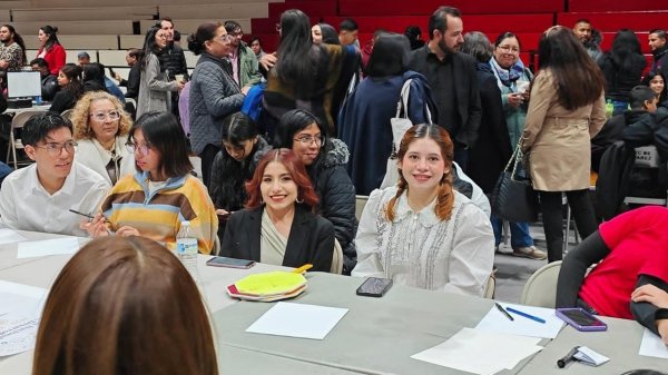 Contribuye diputada Jael al Plan Nacional de Desarrollo en Foro de las Juventudes