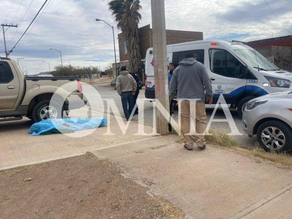 Muere mujer en vía pública al llegar a centro de salud en Rinconada Los Nogales