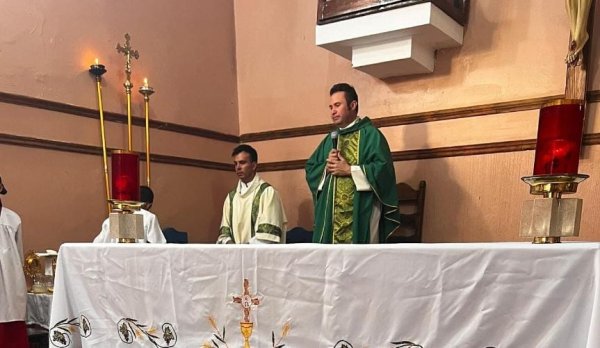 El sacerdote agredido estaba asignado a una zona de gran violencia y de desplazamientos forzados