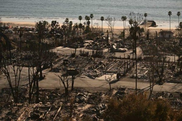 Devastadores incendios en Los Ángeles plantean dudas para los Juegos de 2028