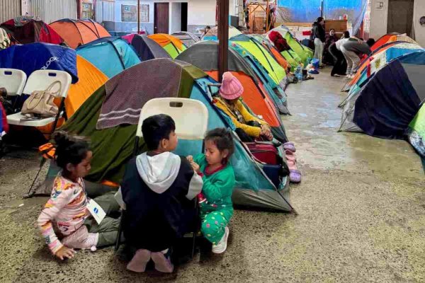 Asustados y solos: así se preparan albergues en Tijuana ante amenaza de deportaciones masivas con Trump