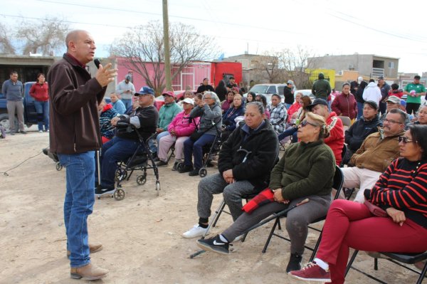 La organización vecinal, clave para mejorar el entorno de las colonias: Cuauhtémoc Estrada