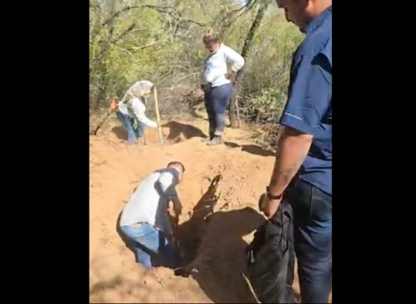 Buscadoras por la Paz Sonora encuentran 26 fosas clandestinas en Hermosillo