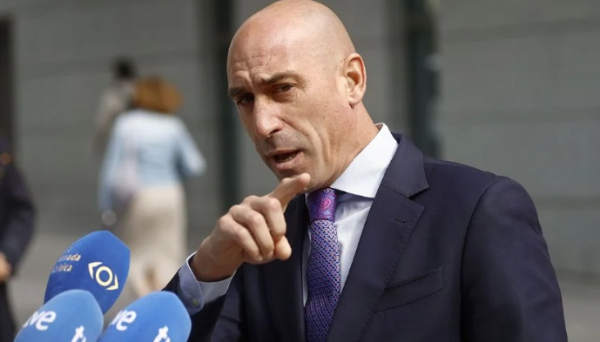 Luis Rubiales, expresidente de la Federación Española de Futbol, encara juicio por el beso no consentido a la futbolista Jenni Hermoso