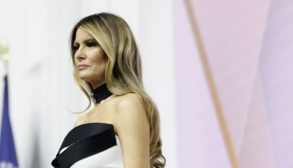 Melania Trump debuta en el Senado: respalda ley contra pornografía 