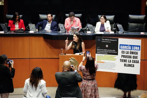 “Nuestra Presidenta no se vende; camina de la mano de un pueblo digno que defiende su soberanía”: Andrea Chávez