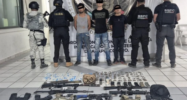 Detienen a tres integrantes de Los Rusos y aseguran 200 dosis de cocaína en Acapulco