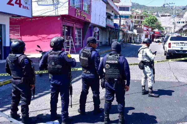 Transportistas suspenden ruta en Acapulco, Guerrero, tras asesinatos de compañeros