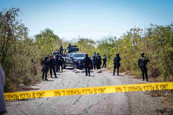 Policías de Culiacán, Sinaloa, podrán portar armas en sus días de descanso ante la inseguridad