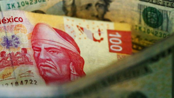 Peso avanza frente al dólar tras datos de inflación de EU debajo de lo esperado